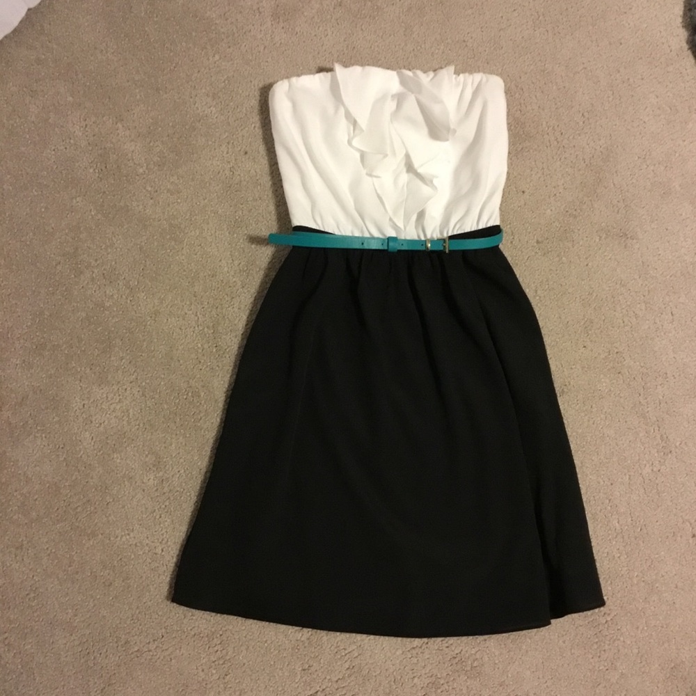 Strapless dress